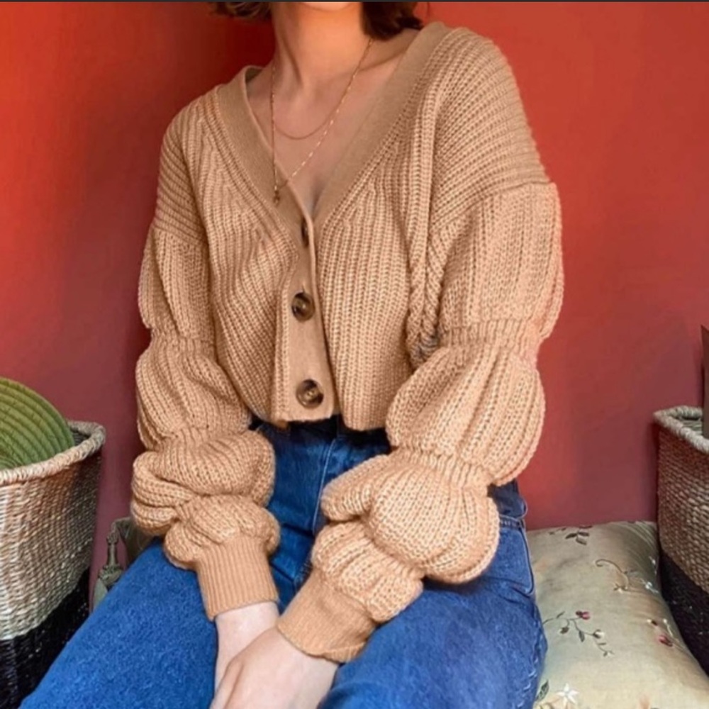 urban outfitters phoebe cardigan with bubble sleeves
